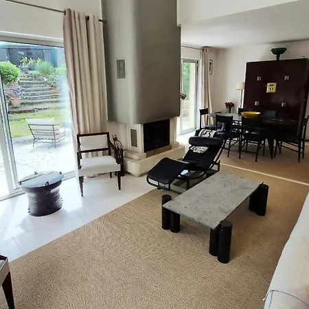 Maison Avec Jardin Terrasse Et Piscine Hébergement de vacances *