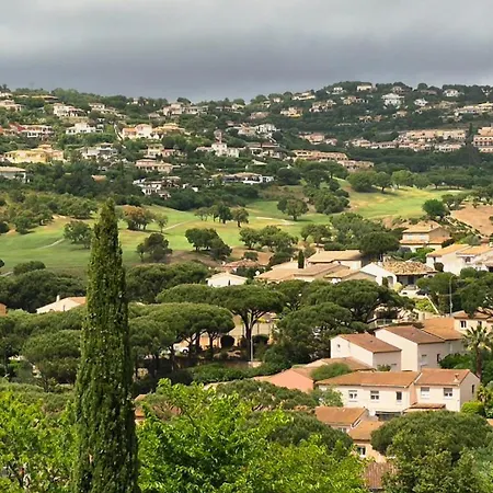 Maison Avec Jardin Terrasse Et Piscine Hébergement de vacances