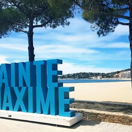 Сasa de vacaciones House With Garden Terrace & Pool Sainte-Maxime